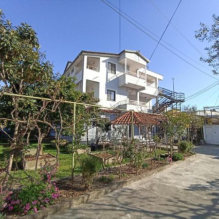 Villa Osmani Durrës Eksteriør bilde