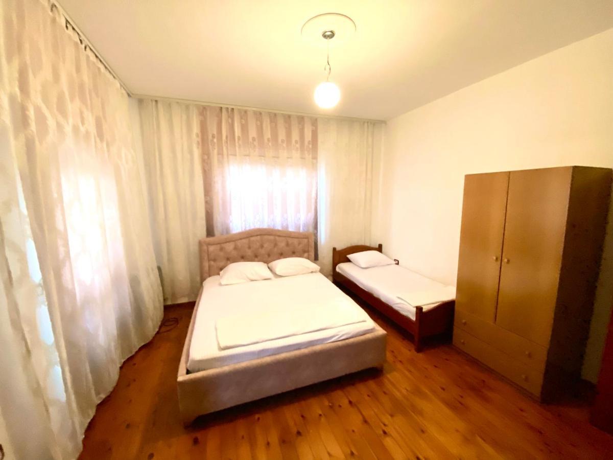 Villa Osmani Durrës Eksteriør bilde