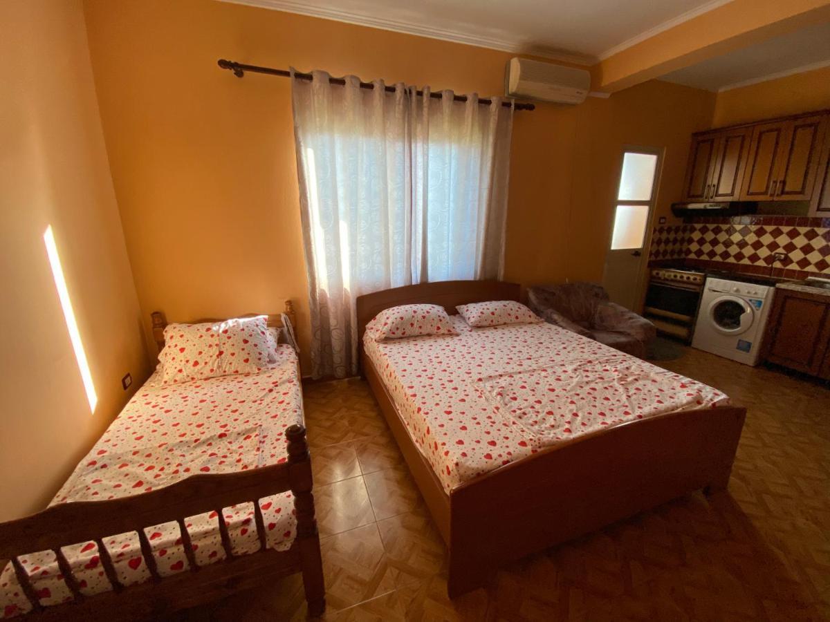 Villa Osmani Durrës Eksteriør bilde
